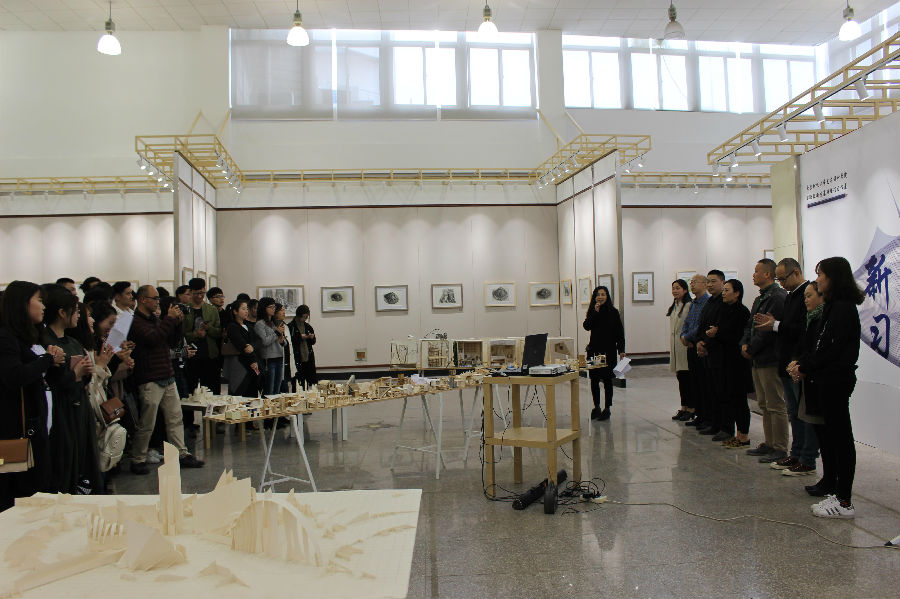 我司举办2016级员工基础课程习作展.JPG